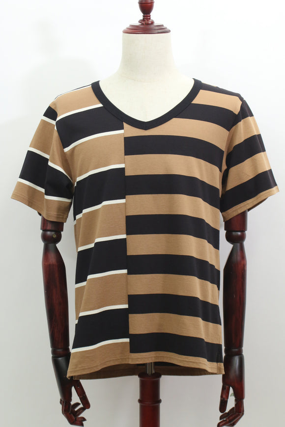 縦切替ボーダーVネックTシャツ(ブラウン)