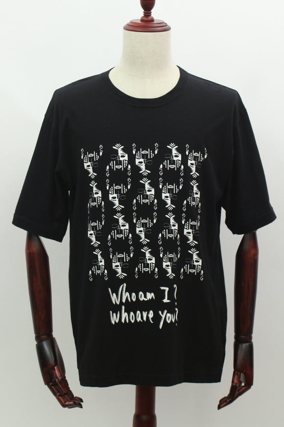 ロゴプリント サイドスリットTシャツ(ブラック)
