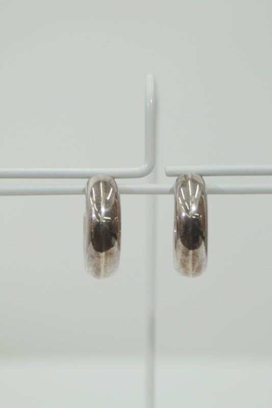フープスタッドピアス(シルバー) - 1_d4a84feb-41f9-4693-9423-18c28cfc11b3